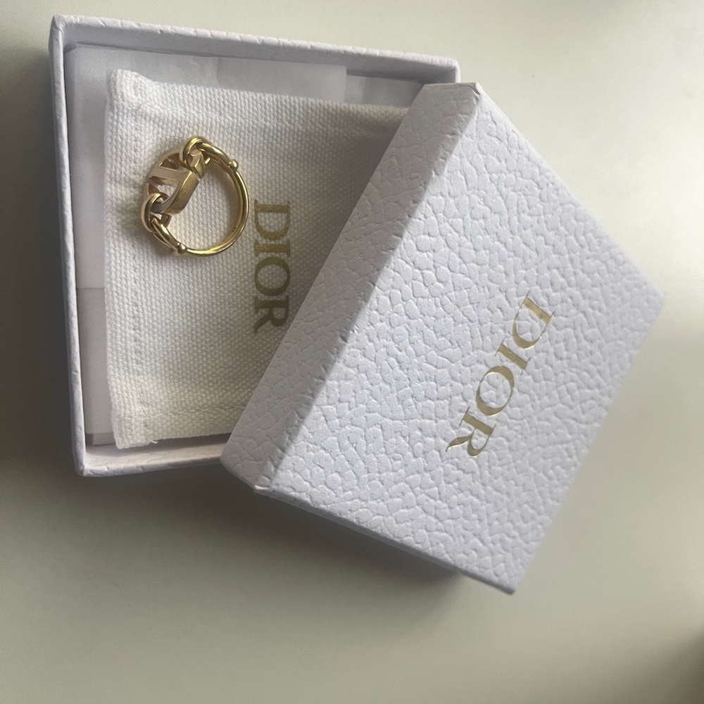 Dior Gold Monogram Ring - Picture 6 of 6